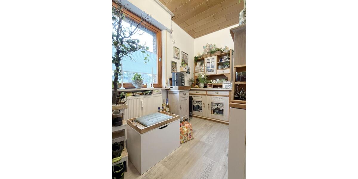 Etagenwohnung Langenfeld (Rheinland) - 3 Zimmer, 75 m&sup2;, 825&euro; | Angebot:24980721