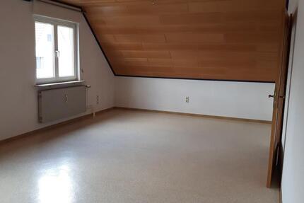 Wohnung Dreieich - 3 Zimmer, 88 m&sup2;, 900&euro; | Angebot:24716505