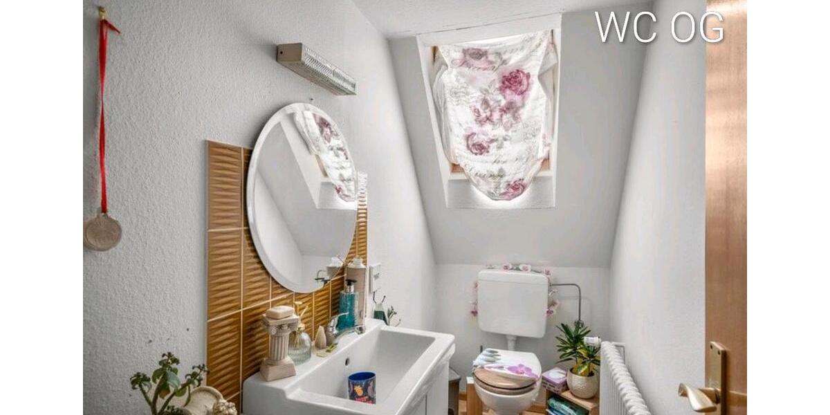 Etagenwohnung Friesenheim - 7 Zimmer, 210 m&sup2;, 1.550&euro; | Angebot:26481449