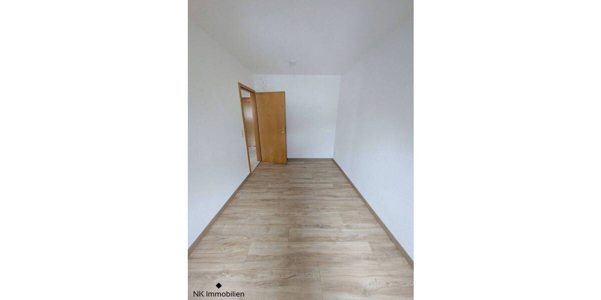 Etagenwohnung Zwickau Innenstadt - 4 Zimmer, 95 m&sup2;, 620&euro; | Angebot:26779409