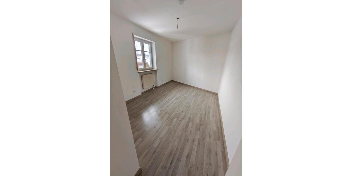 Etagenwohnung Weilheim in Oberbayern - 3 Zimmer, 76 m&sup2;, 1.100&euro; | Angebot:25168419