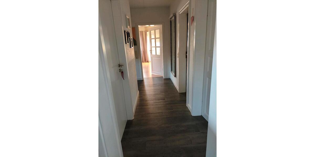 Zweifamilienhaus in Elm 3 zimmer