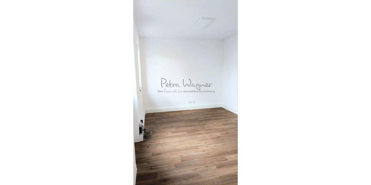 Gewerbeobjekt Freiburg Oberau - 3 Zimmer, 104 m&sup2;, 1.690&euro; | Angebot:25664504