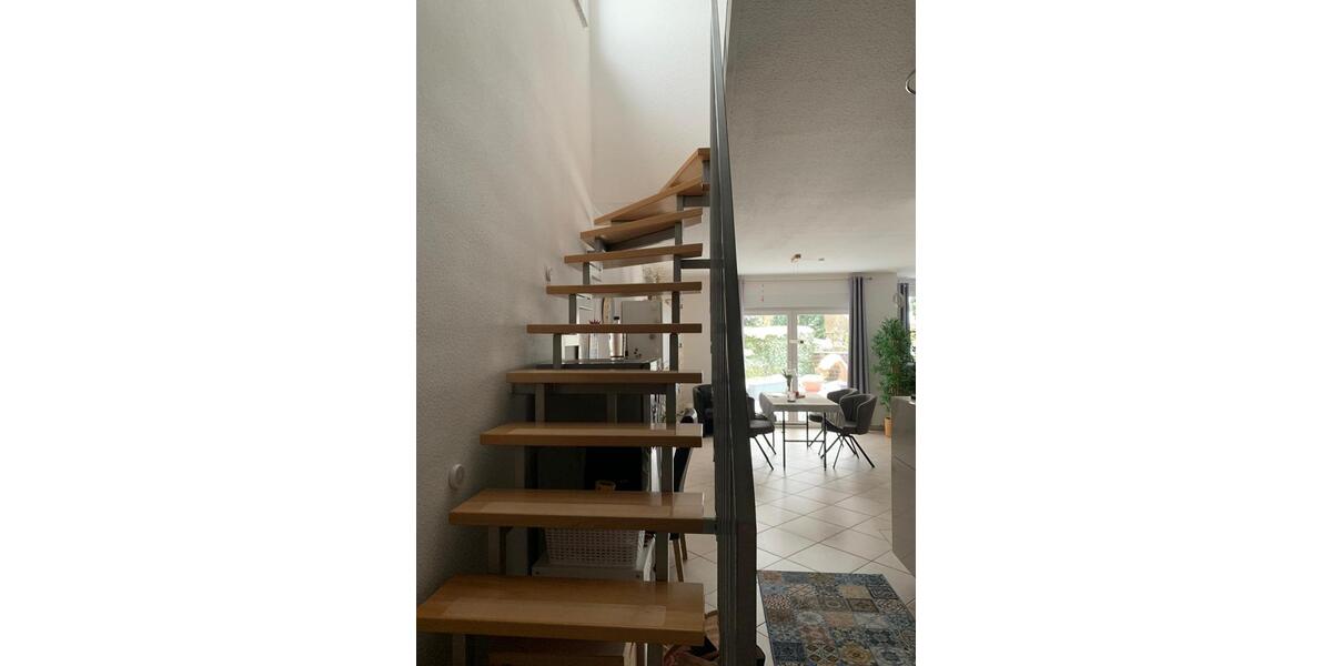 Helle 2-Zimmer Maisonette Wohnung mit offenem Wohn-Küchenbereich 2 zimmer