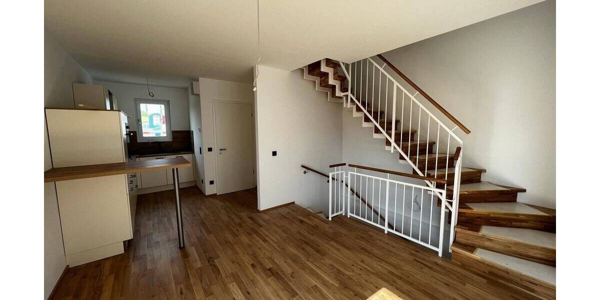 Doppelhaushälfte Mainz Weisenau - 6 Zimmer, 159 m&sup2;, 2.500&euro; | Angebot:25683725