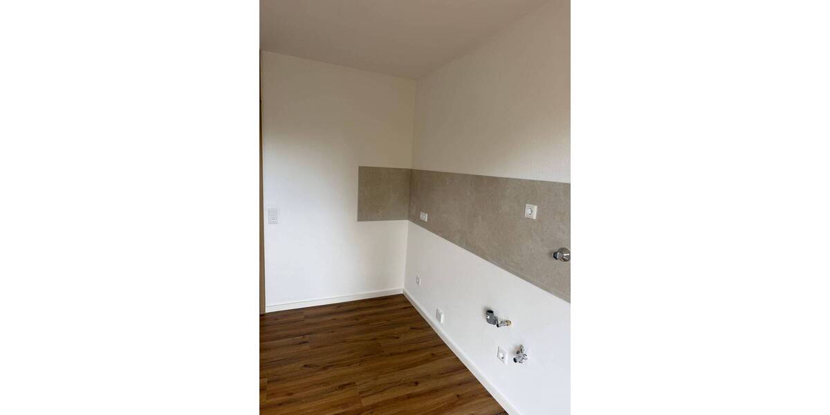 Etagenwohnung Siegburg Dreesch - 3 Zimmer, 86 m&sup2;, 980&euro; | Angebot:26763339