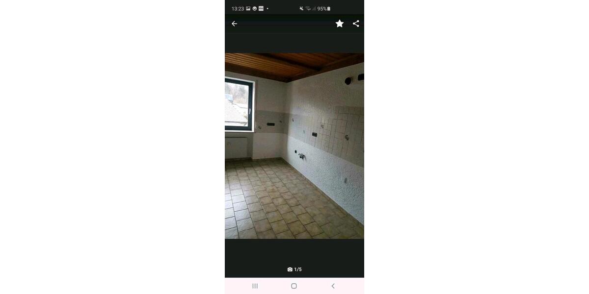 Dachgeschoßwohnung Schnaittenbach - 4 Zimmer, 130 m&sup2;, 1.050&euro; | Angebot:26223709