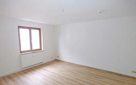Etagenwohnung Freital - 2 Zimmer, 47 m&sup2;, 390&euro; | Angebot:26659840