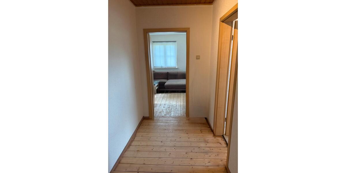 Dachgeschoßwohnung Waldbröl - 2 Zimmer, 47 m&sup2;, 420&euro; | Angebot:26564958