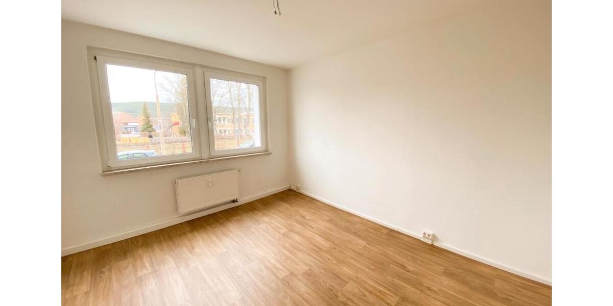 Etagenwohnung Saalfeld (Saale) - 3 Zimmer, 59 m&sup2;, 341&euro; | Angebot:26067537