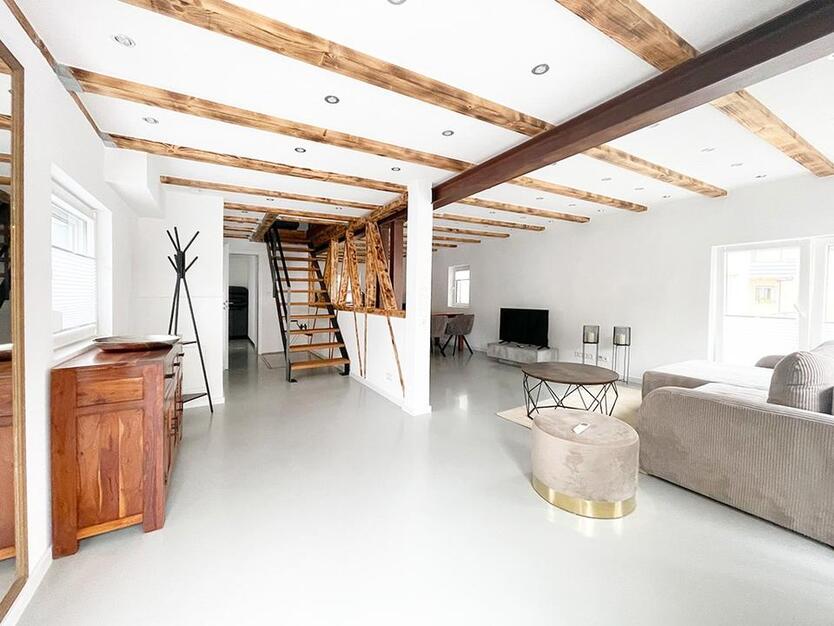 Design trifft Altstadtcharme - Biologisch saniertes 2-Zi-Einfamilienhaus inkl. EBK und Stellplatz