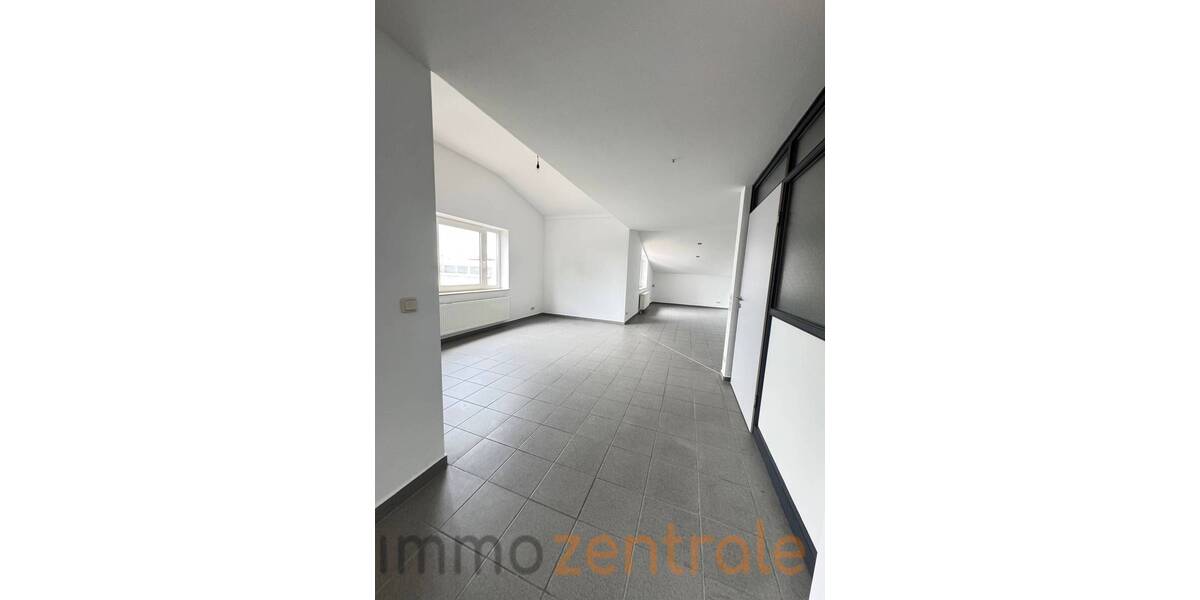 Gewerbeobjekt Georgensgmünd - 3 Zimmer, 94 m&sup2;, 944&euro; | Angebot:23059333