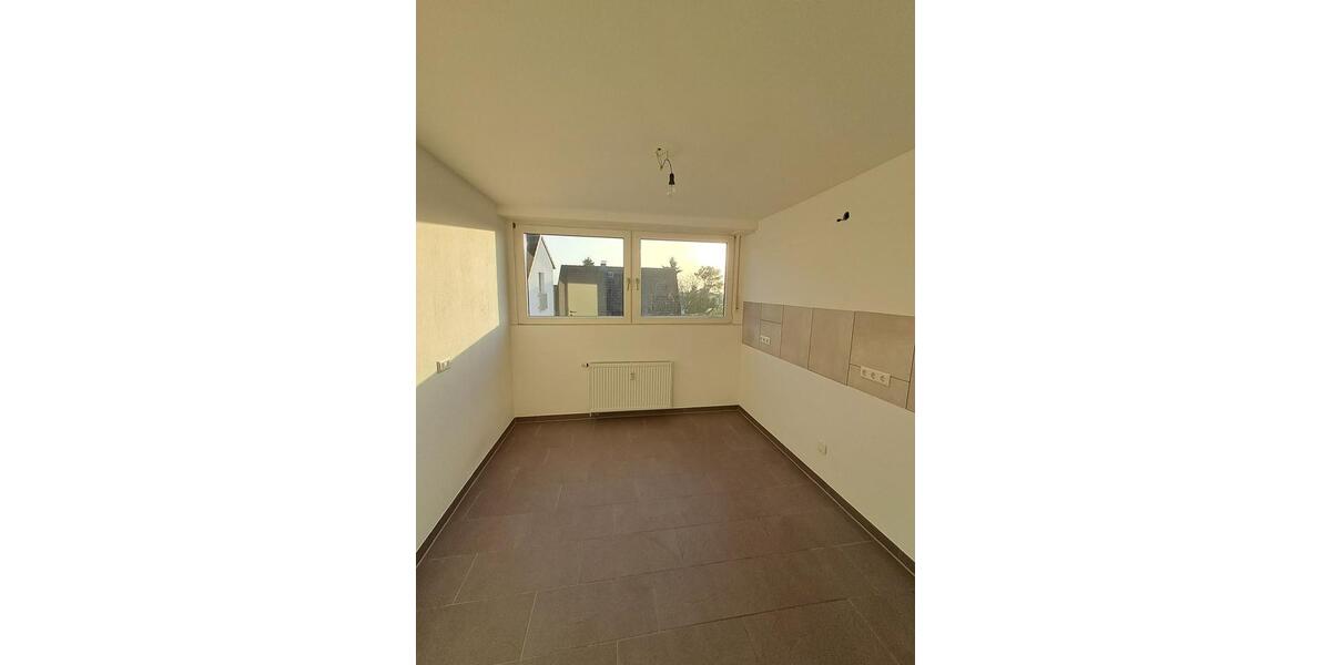 Dachgeschoßwohnung Odenthal - 3 Zimmer, 99 m&sup2;, 1.485&euro; | Angebot:25646362