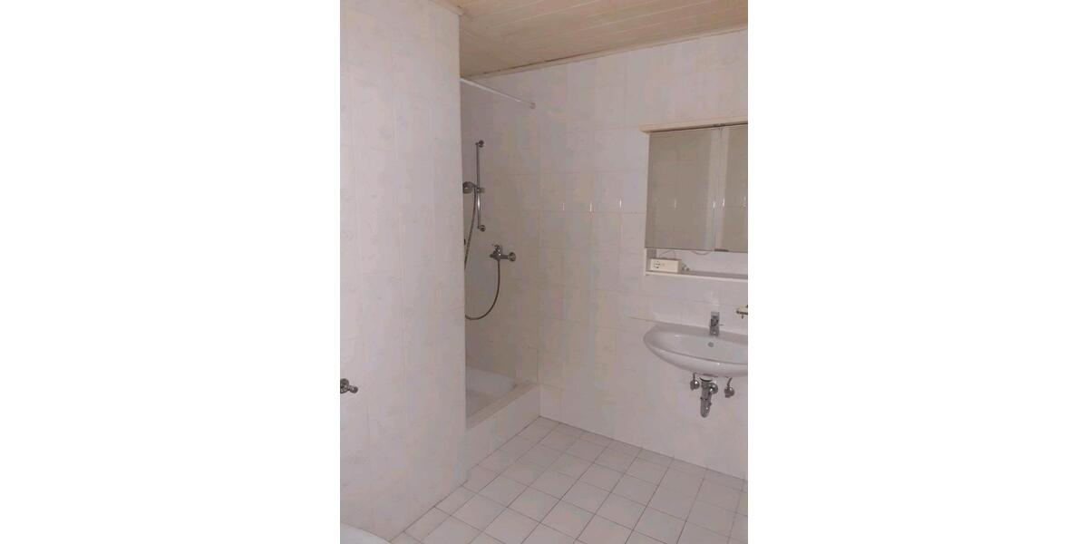 Dachgeschoßwohnung Horn-Bad Meinberg Bad Meinberg - 2 Zimmer, 61 m&sup2;, 458&euro; | Angebot:26585333