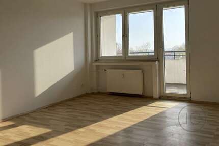 Wohnung Mönchengladbach West - 3 Zimmer, 83 m&sup2;, 833&euro; | Angebot:25143444
