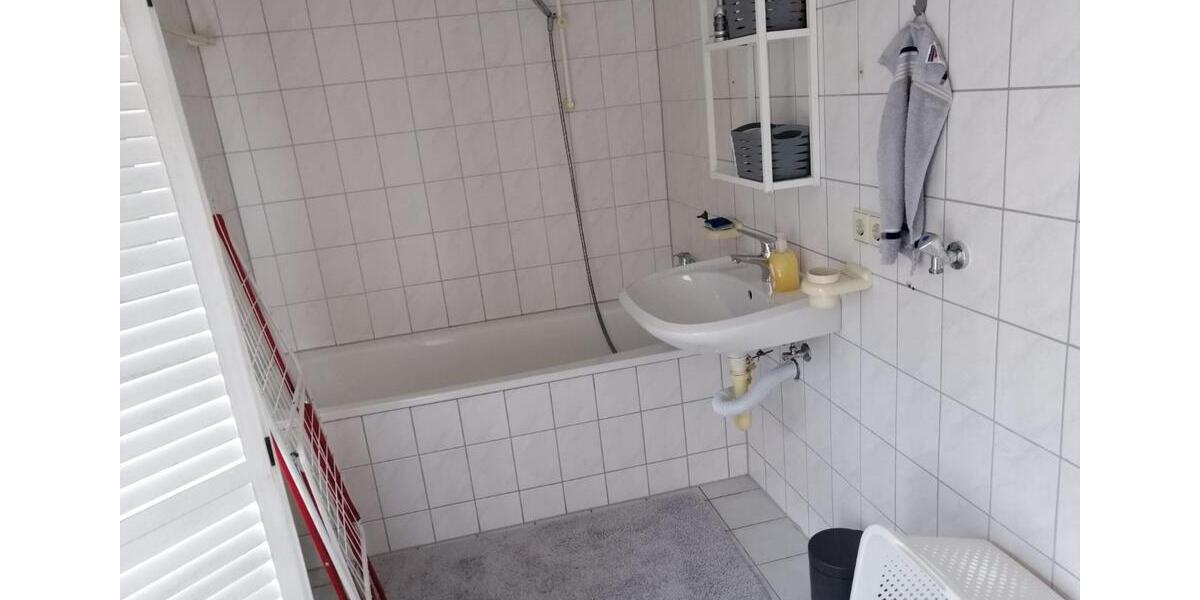 3-Zimmer-Wohnung mit Balkon und Einbauküche 3 zimmer