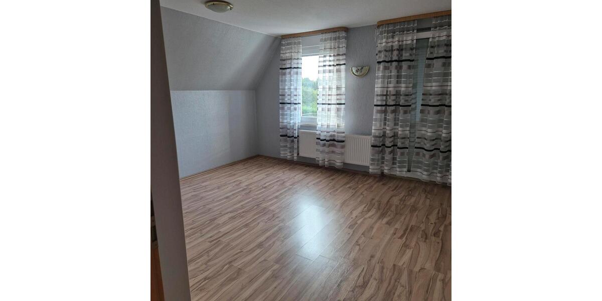 Einfamilienhaus Ostrhauderfehn - 6 Zimmer, 170 m&sup2;, 1.100&euro; | Angebot:22195982