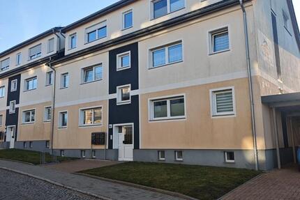 Wohnung Oschersleben (Bode) - 3 Zimmer, 77 m&sup2;, 651&euro; | Angebot:25428359