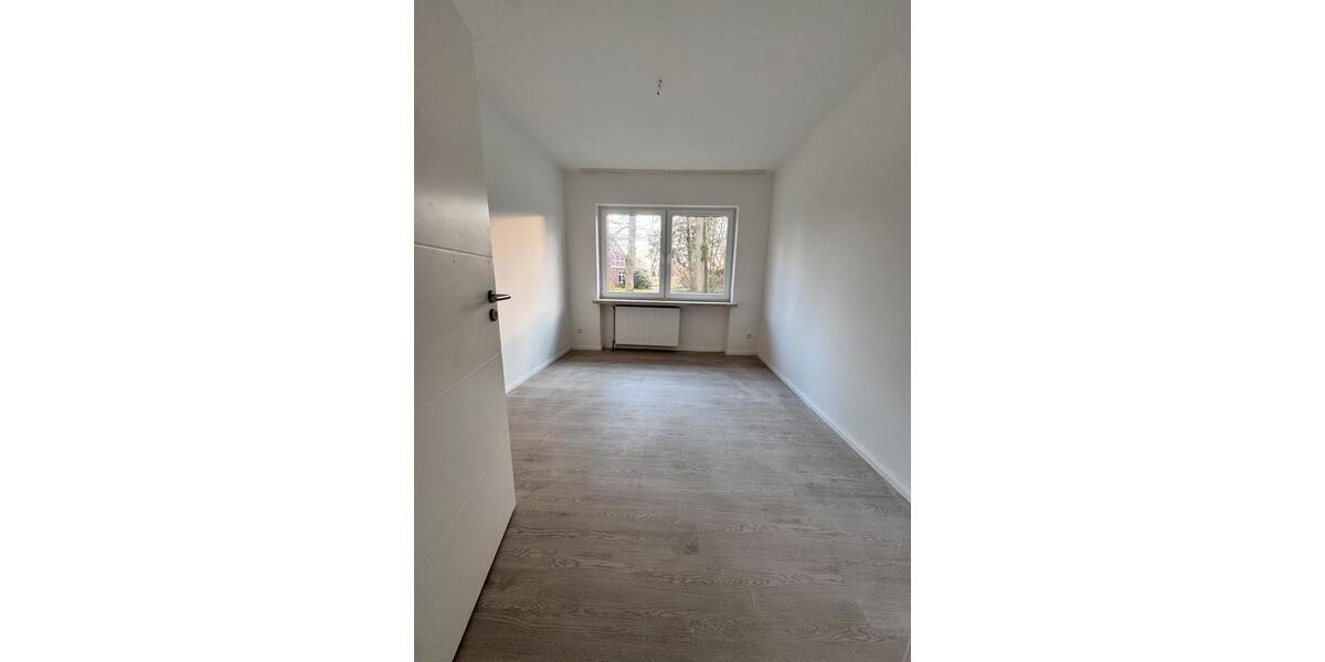 Erdgeschoßwohnung Oldendorf - 4 Zimmer, 120 m&sup2;, 1.200&euro; | Angebot:25974408