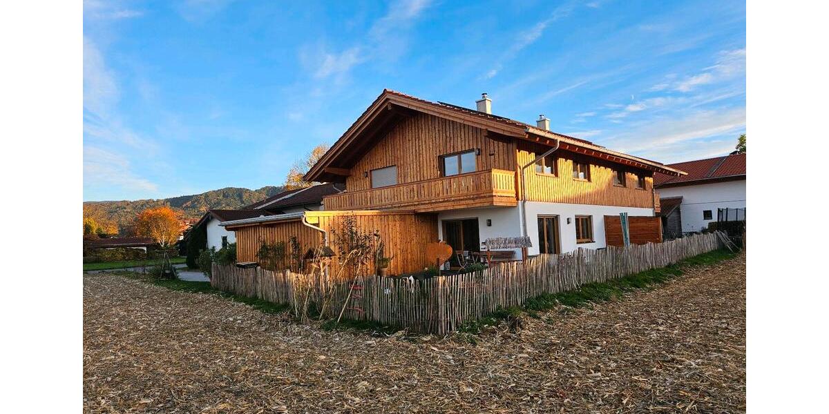 Doppelhaushälfte mit. unverbaubarem Blick ab 01.02.26 frei 4 zimmer