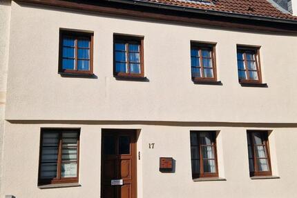 Wohnen auf Zeit Haldensleben - 7 Zimmer, 20 m&sup2;, 35&euro; | Angebot:25047983