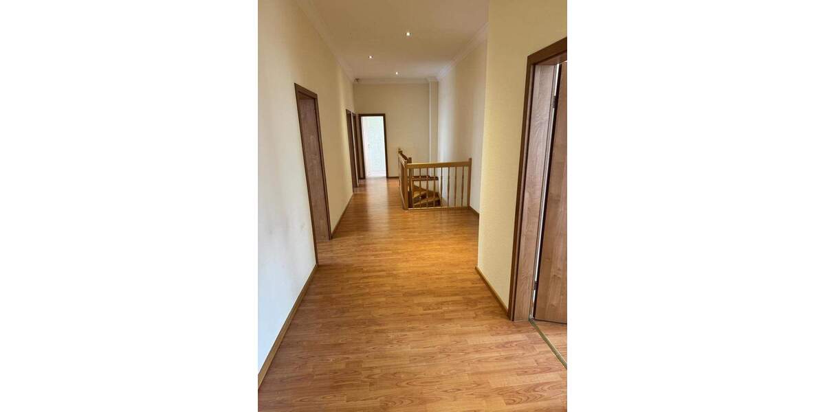 Gewerbeobjekt Oschatz - 9 Zimmer, 102 m&sup2;, 843&euro; | Angebot:25729436