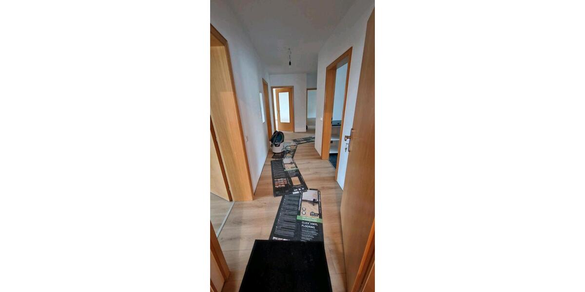 Etagenwohnung Neuburg an der Donau - 4 Zimmer, 117 m&sup2;, 1.210&euro; | Angebot:25051991
