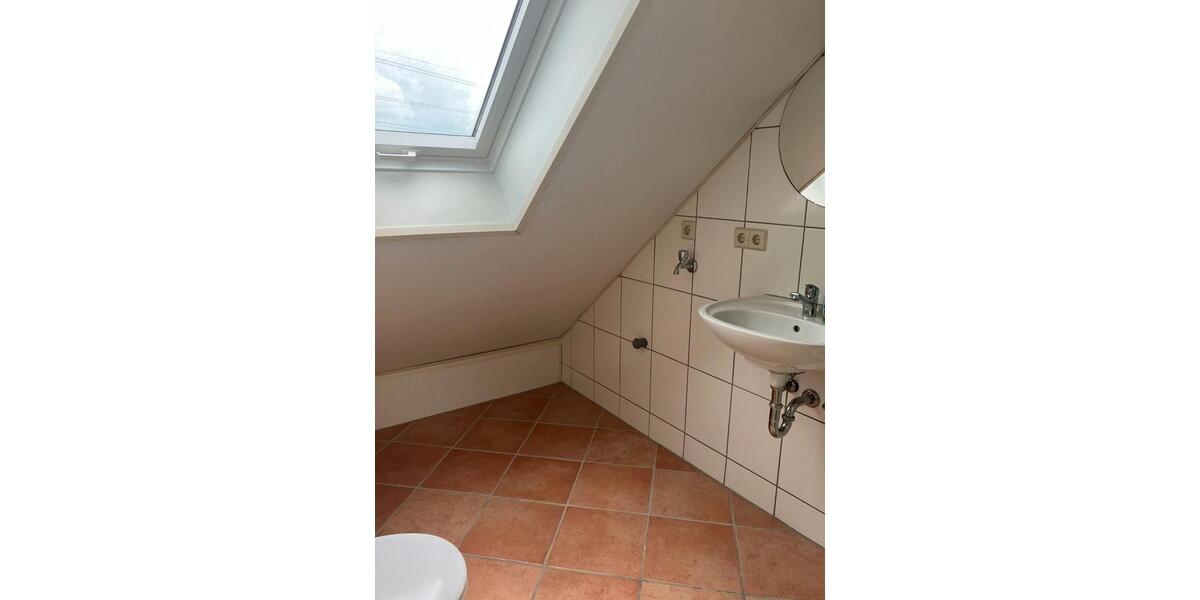 Dachgeschoßwohnung Heidenheim an der Brenz Aufhausen - 2 Zimmer, 65 m&sup2;, 570&euro; | Angebot:25976182