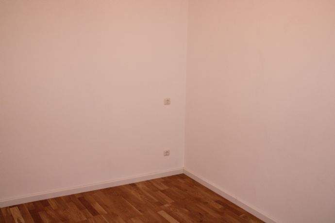 Etagenwohnung Vilsbiburg - 3 Zimmer, 141 m&sup2;, 1.200&euro; | Angebot:24761687