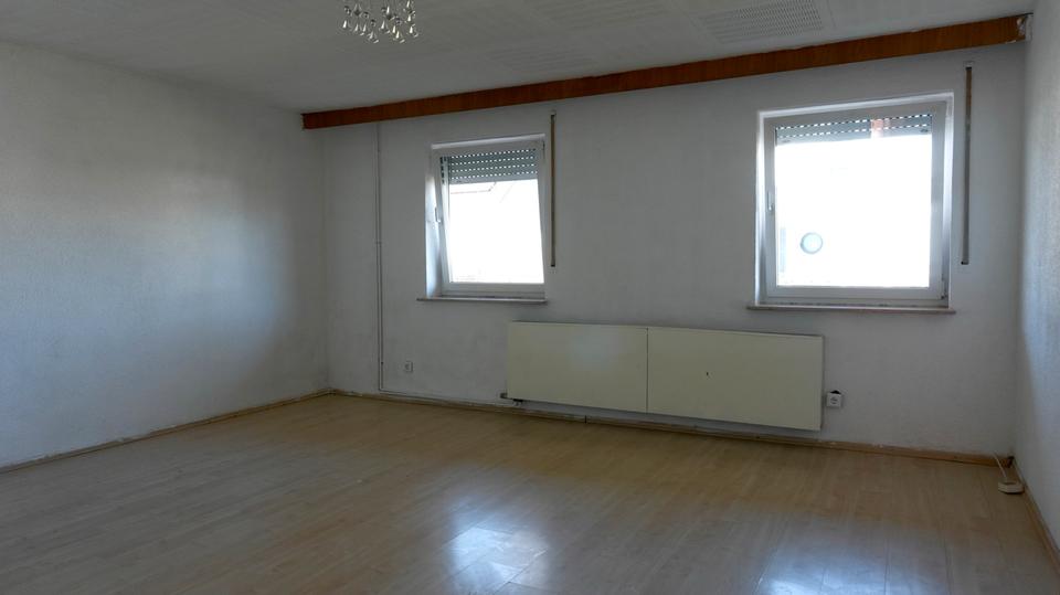 Erdgeschoßwohnung Nidda - 3 Zimmer, 99 m&sup2;, 1.100&euro; | Angebot:26130138