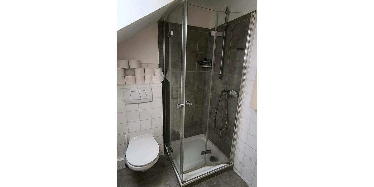 Dachgeschoßwohnung Schweinfurt Gartenstadt - 1 Zimmer, 27 m&sup2;, 340&euro; | Angebot:26021052