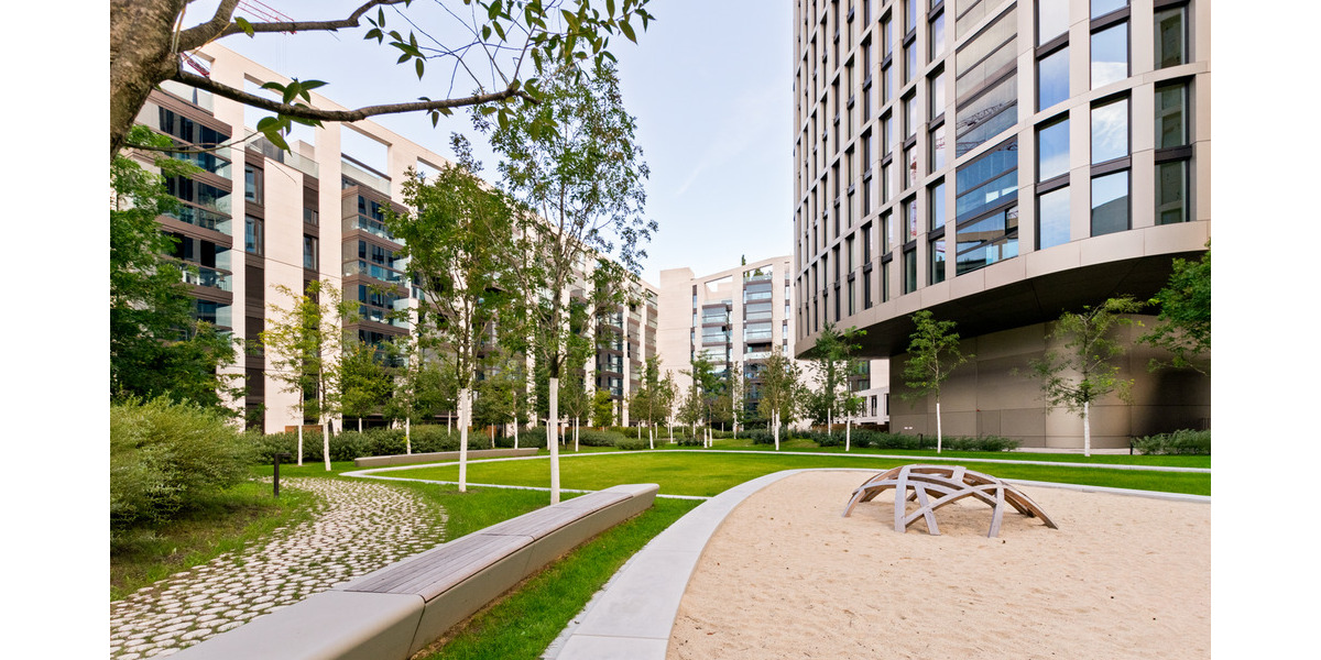 Etagenwohnung Frankfurt am Main Ostend - 3 Zimmer, 121 m&sup2;, 4.000&euro; | Angebot:24991551