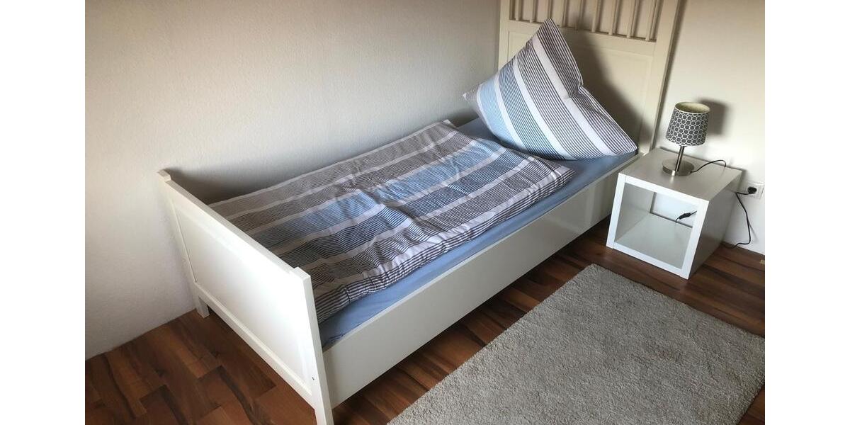 Dachgeschoßwohnung Wolfsburg Alt-Wolfsburg - 3 Zimmer, 125 m&sup2;, 990&euro; | Angebot:25343271