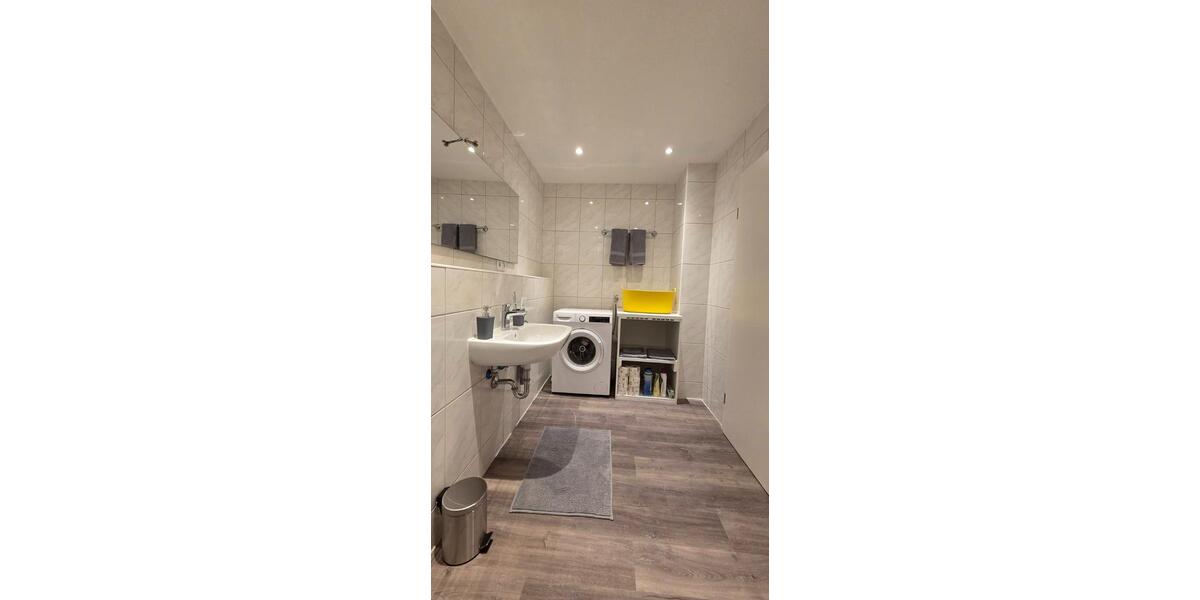 Wohnen auf Zeit Düsseldorf Stadtbezirk 3 - 2 Zimmer, 60 m&sup2;, 1.300&euro; | Angebot:25297680