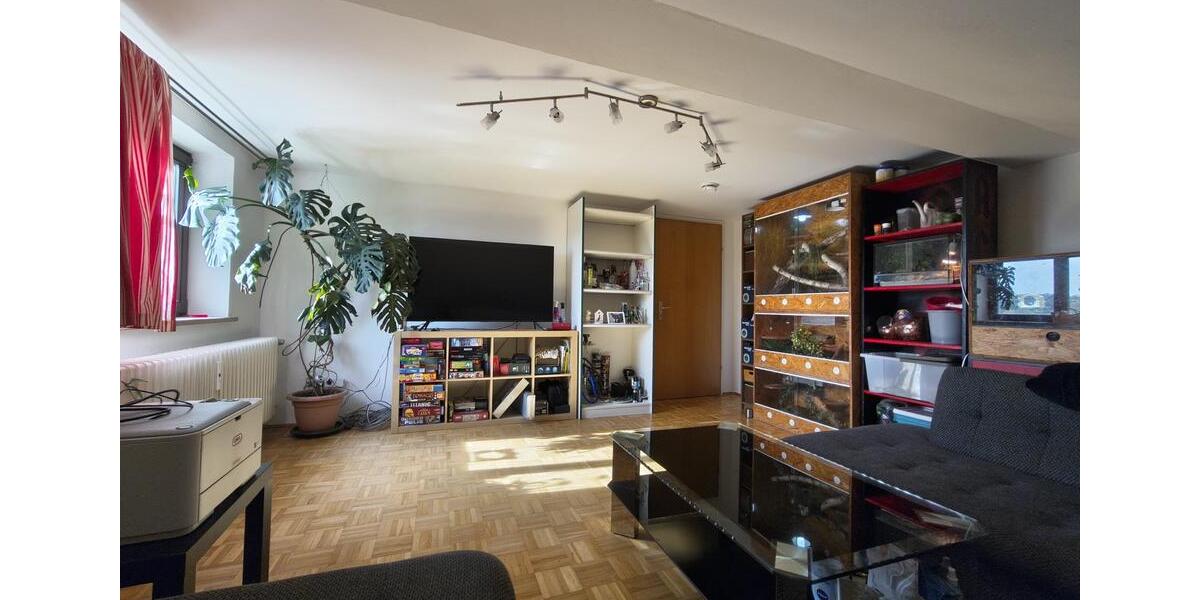 Dachgeschoßwohnung Regensburg Gallingkofen - 2.5 Zimmer, 70 m&sup2;, 880&euro; | Angebot:26583405