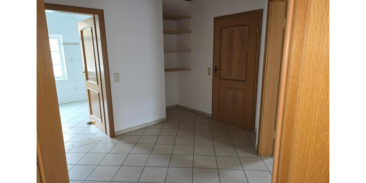 Dachgeschoßwohnung Brilon - 2 Zimmer, 98 m&sup2;, 580&euro; | Angebot:24488137