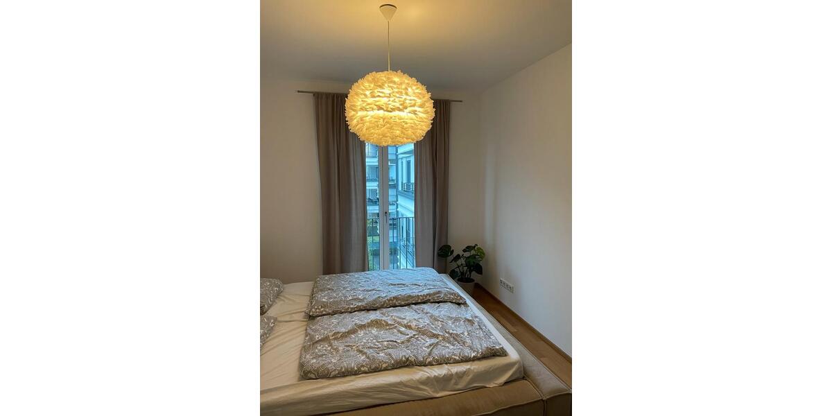 Etagenwohnung Düsseldorf Heerdt - 2 Zimmer, 72 m&sup2;, 1.700&euro; | Angebot:26498595