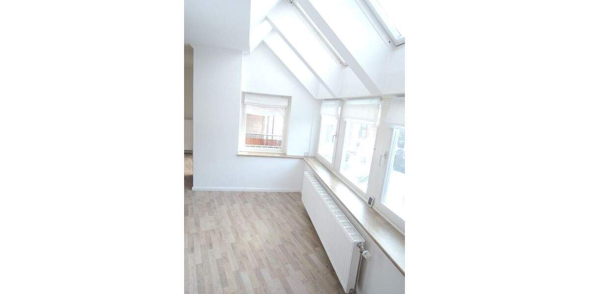 Gepflegte, helle Nichtraucher Eigentumswohnung mit Balkon und Tiefgaragenstellplatz in ruhiger Innenstadtlage 3 zimmer