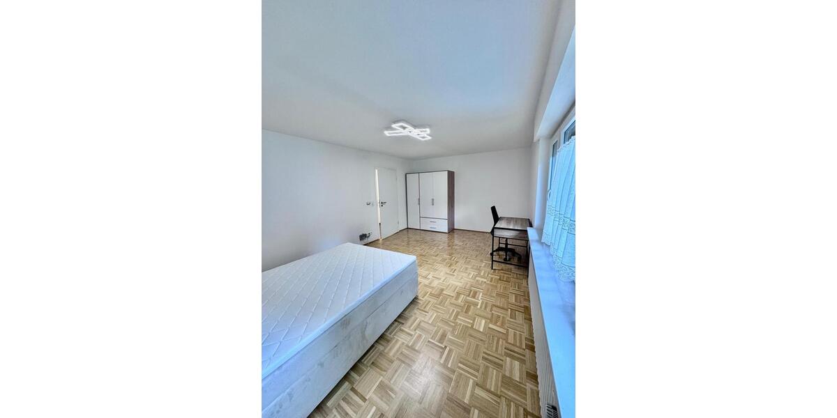 Wohnen auf Zeit Villingen-Schwenningen Schwenningen - 1 Zimmer, 20 m&sup2;, 500&euro; | Angebot:25963229