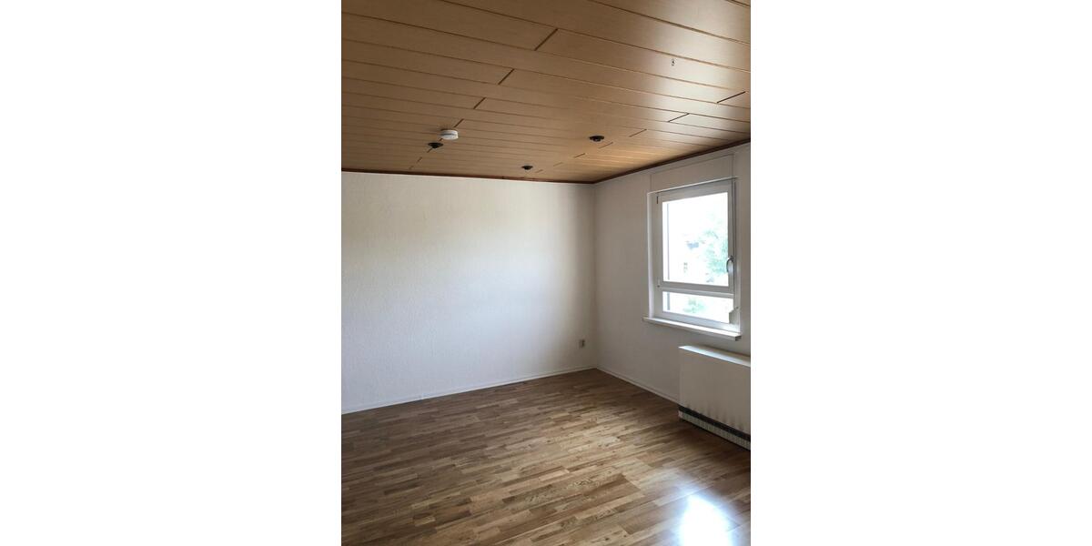 Dachgeschoßwohnung Zehdenick - 2 Zimmer, 42 m&sup2;, 336&euro; | Angebot:25854202