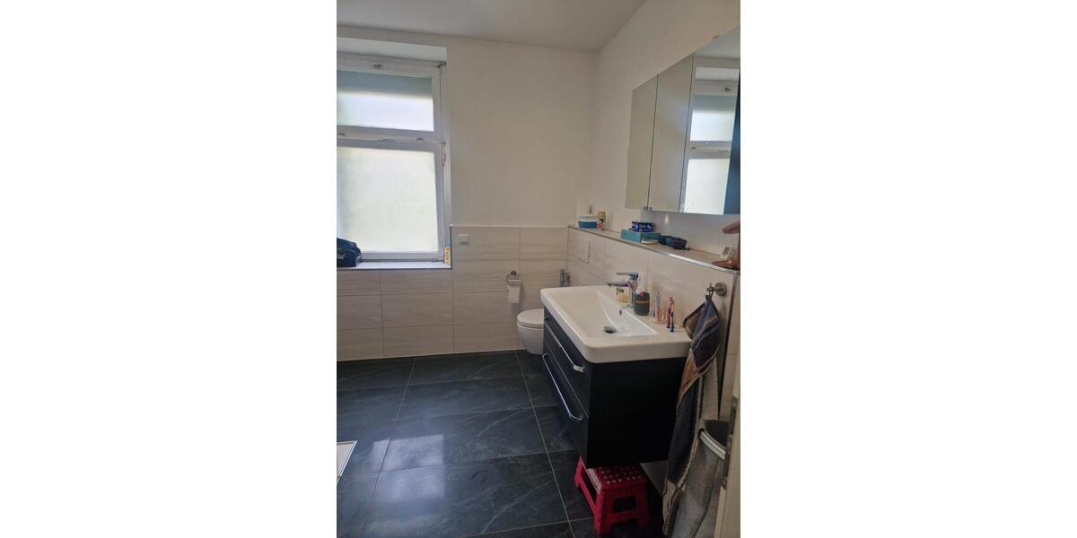 Erdgeschoßwohnung Berlin Steglitz-Zehlendorf - 4 Zimmer, 104 m&sup2;, 2.000&euro; | Angebot:26029801