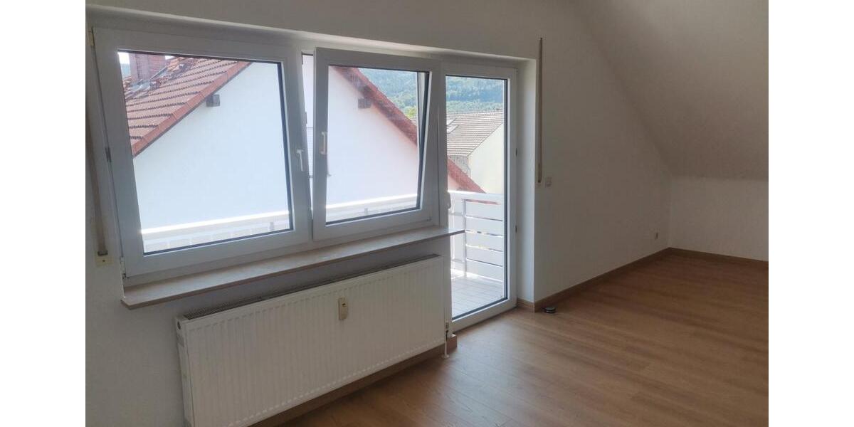 Dachgeschoßwohnung Miltenberg - 2 Zimmer, 50 m&sup2;, 530&euro; | Angebot:26682589