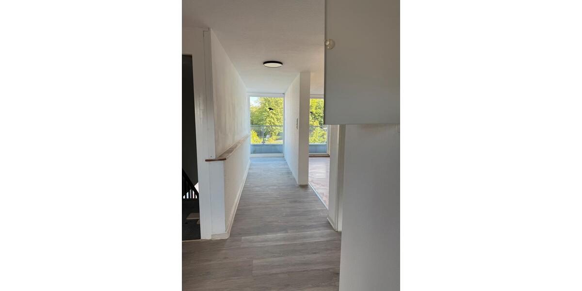 Dachgeschoßwohnung Saarlouis - 2 Zimmer, 100 m&sup2;, 780&euro; | Angebot:26517523