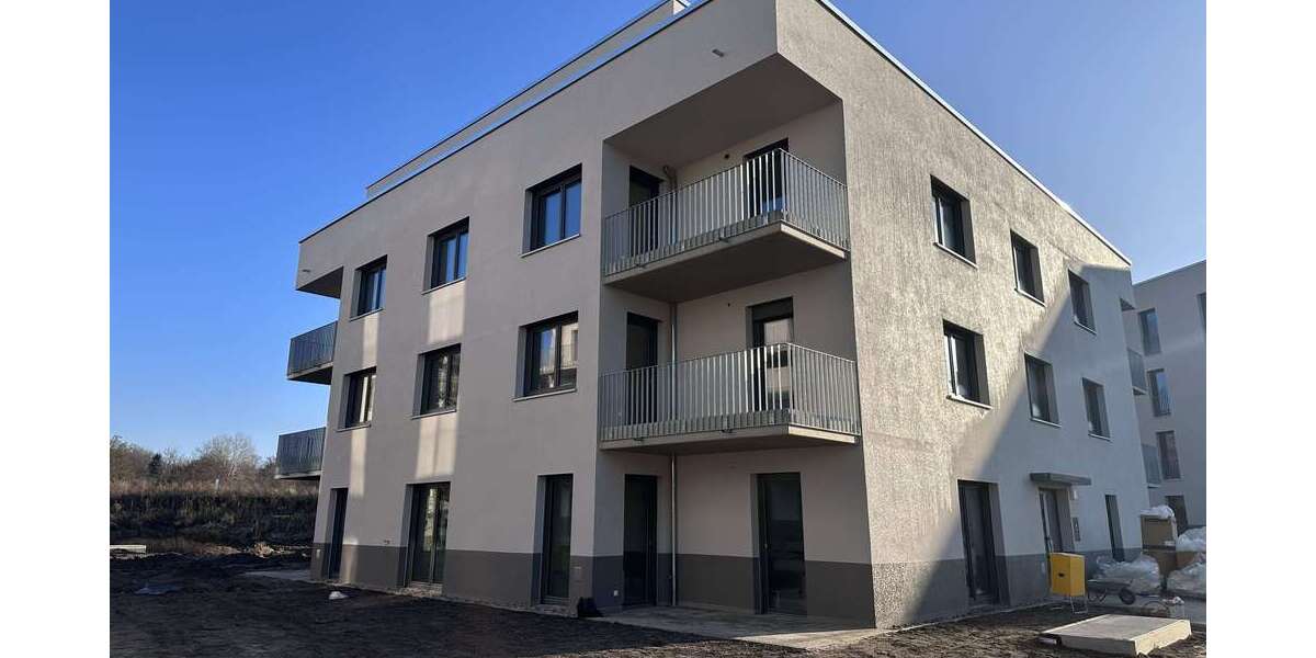 Etagenwohnung Königs Wusterhausen - 4 Zimmer, 104 m&sup2;, 1.613&euro; | Angebot:25500411