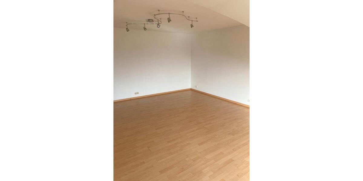 Dachgeschoßwohnung Holzminden - 1 Zimmer, 40 m&sup2;, 340&euro; | Angebot:26559129