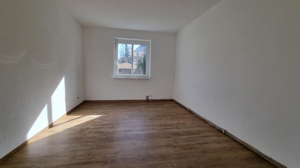 Etagenwohnung Schleiz - 2 Zimmer, 40 m&sup2;, 300&euro; | Angebot:25971342