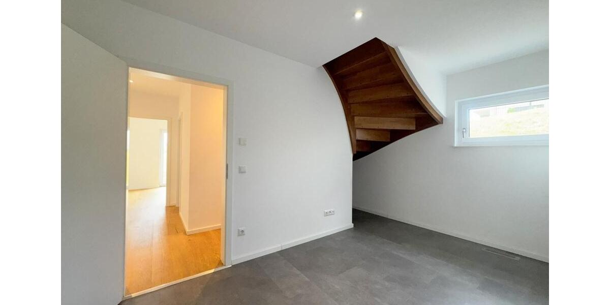 Maisonettenwohnung Wiesbaden Bierstadt - 3 Zimmer, 116 m&sup2;, 2.449&euro; | Angebot:26621155