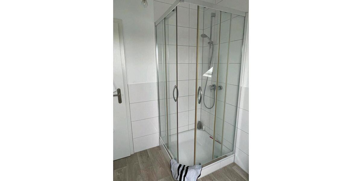 Dachgeschoßwohnung Riedstadt - 2 Zimmer, 77 m&sup2;, 830&euro; | Angebot:24893209