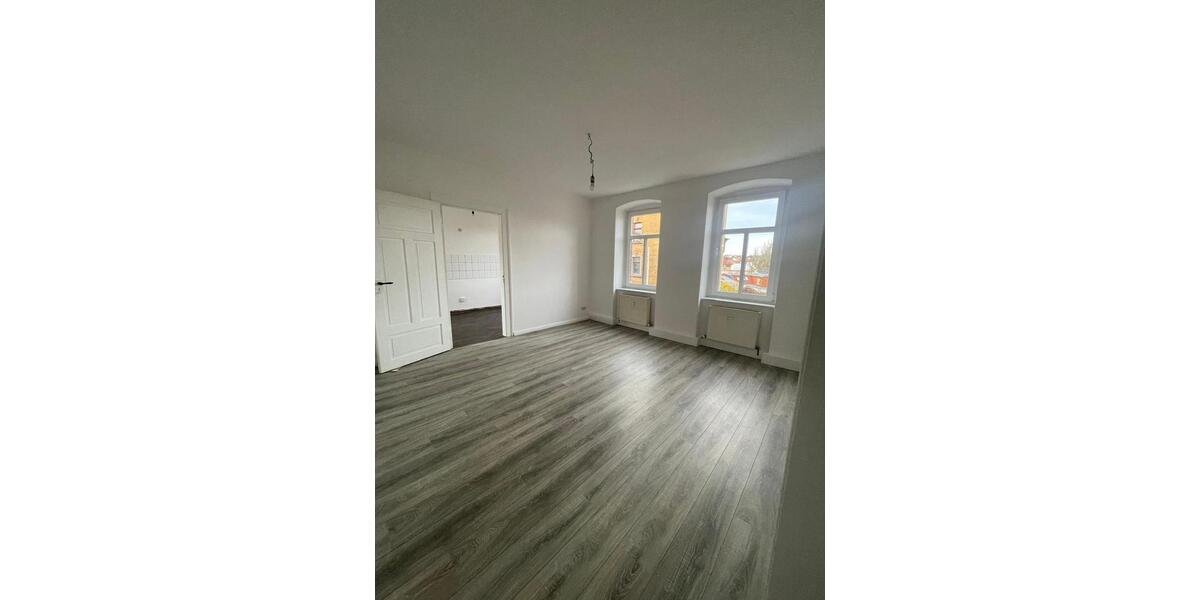 Etagenwohnung Altenburg - 2 Zimmer, 55 m&sup2;, 300&euro; | Angebot:23630442