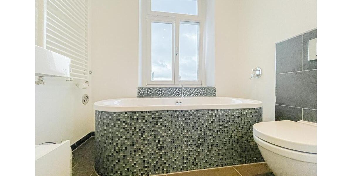 Wohnen auf Zeit Wuppertal Elberfeld - 5 Zimmer, 137 m&sup2;, 1.300&euro; | Angebot:25650104